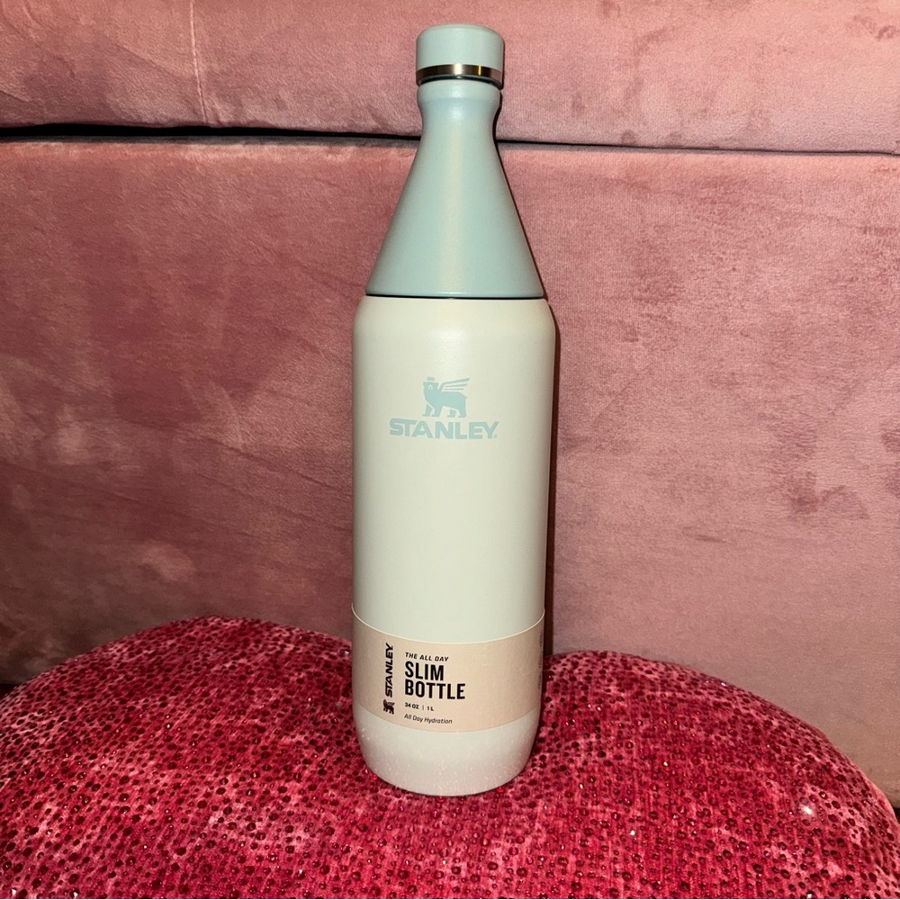 BRAND NEW Stanley Bottle 34oz